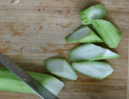 Cutting Angle Loofa